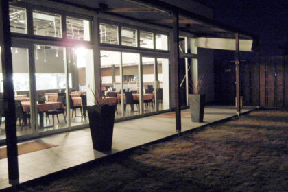 太田市わにわ 鉢植え植栽