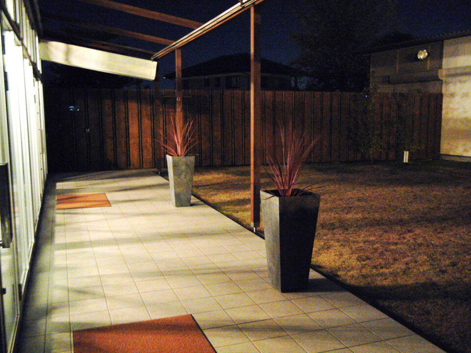 太田市わにわ
鉢植え植栽