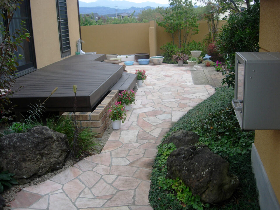 太田市わにわ
庭のデザイン設計
安中市のプライベートガーデンプラン