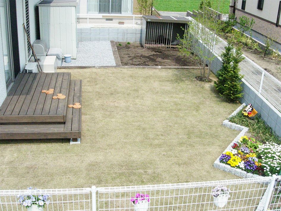 群馬県太田市わにわ
お庭の工事　芝生