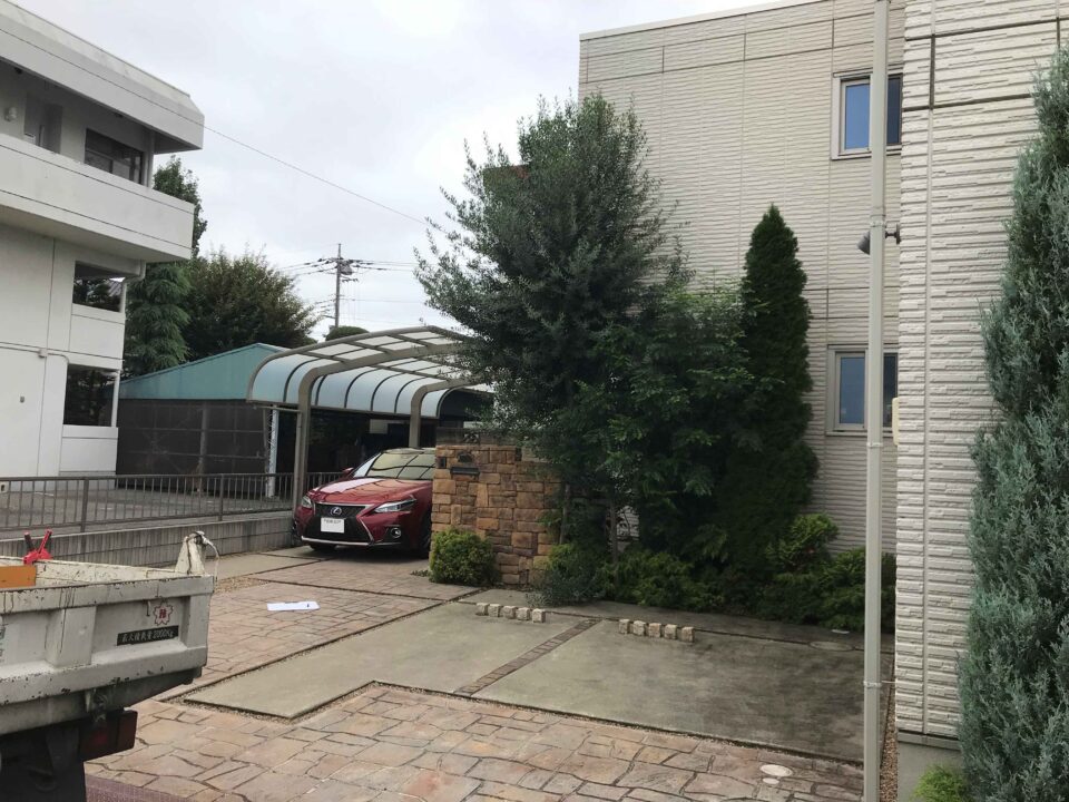 お庭のデザイン設計太田市わにわ
前橋市玄関前工事
駐車場スペースの拡張と駐輪場新設