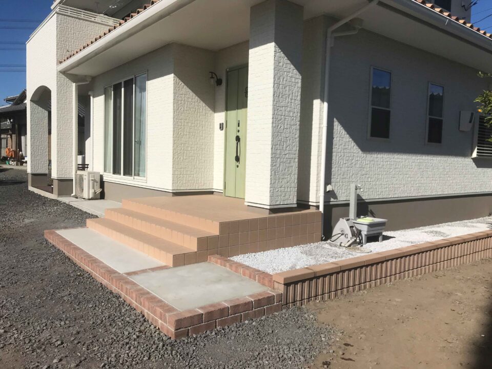 お庭のデザイン設計わにわ
太田市玄関まわり工事