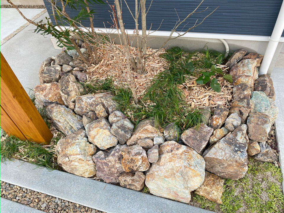 太田市お庭のデザイン設計・外構工事のわにわ
伊勢崎市の外構工事