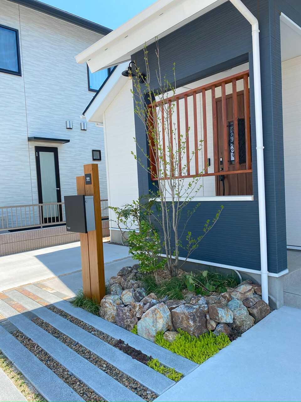 太田市お庭のデザイン設計・外構工事のわにわ
伊勢崎市の外構工事