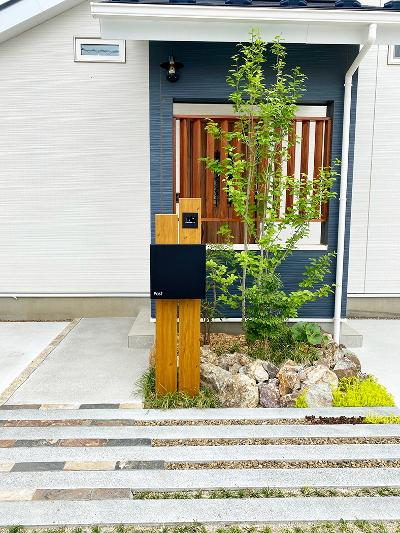 太田市お庭のデザイン設計・外構工事のわにわ
伊勢崎市の外構工事