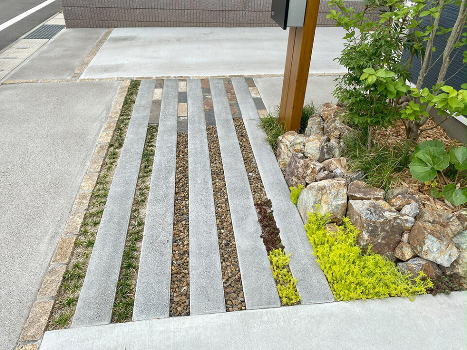 太田市お庭のデザイン設計・外構工事のわにわ
伊勢崎市の外構工事