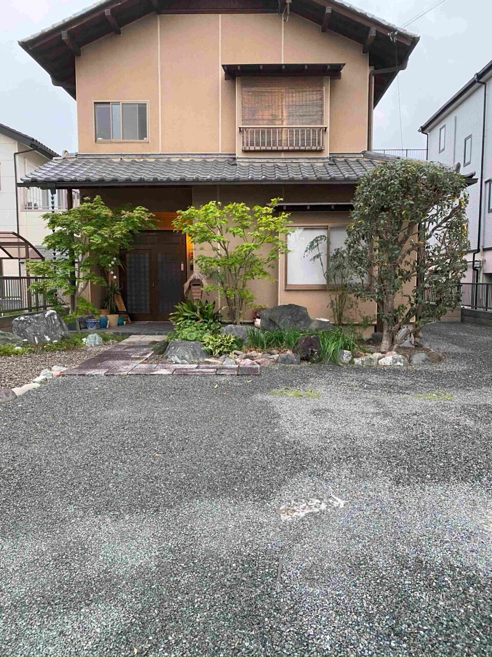 太田市わにわ
お庭のデザイン設計
玄関前リフォーム工事