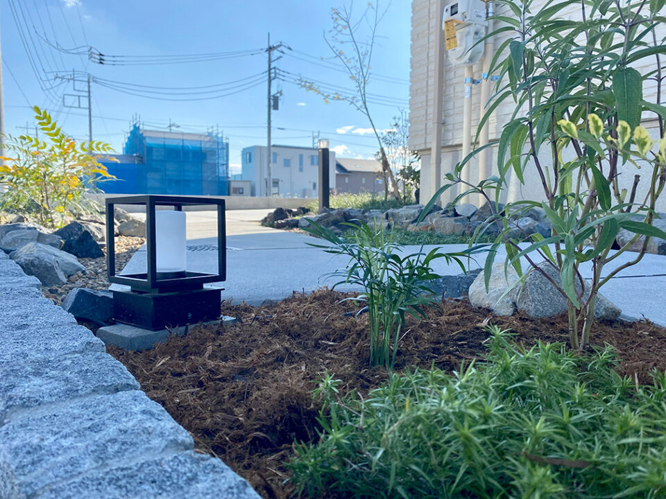 太田市外構工事と
庭工事のわにわ
前橋市ウッドデッキのある庭
アプローチの工事