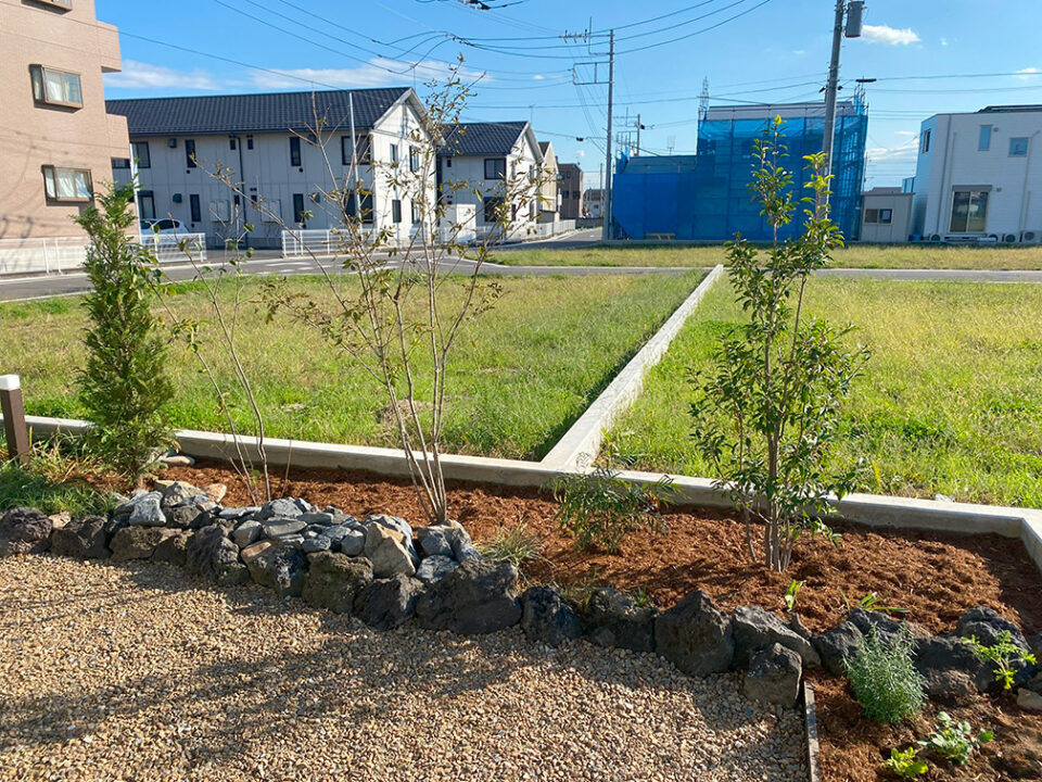 太田市外構工事と
庭工事のわにわ
前橋市ウッドデッキのある庭
アプローチの工事