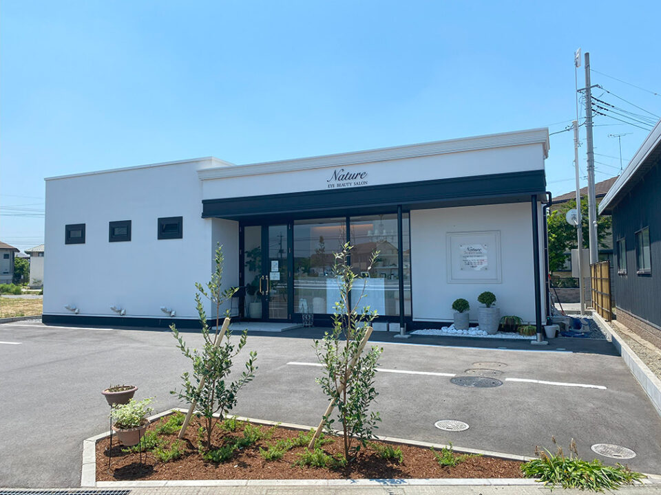 太田市外構と庭工事のわにわ
伊勢崎市の店舗改修工事