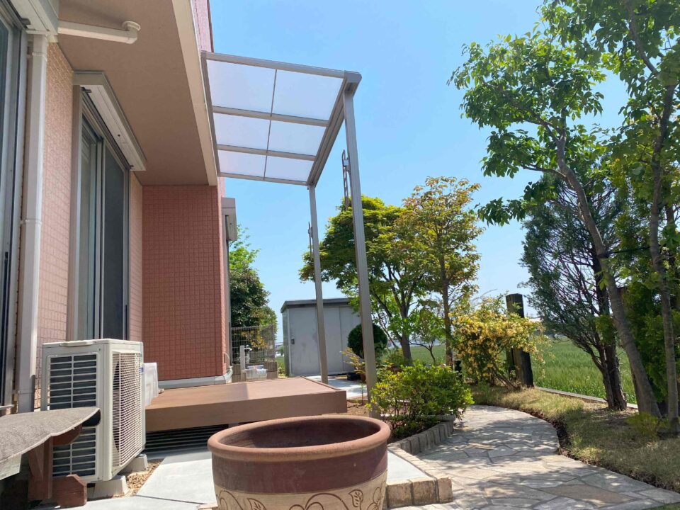 太田市わにわ
お庭のリフォーム工事とカーポート工事