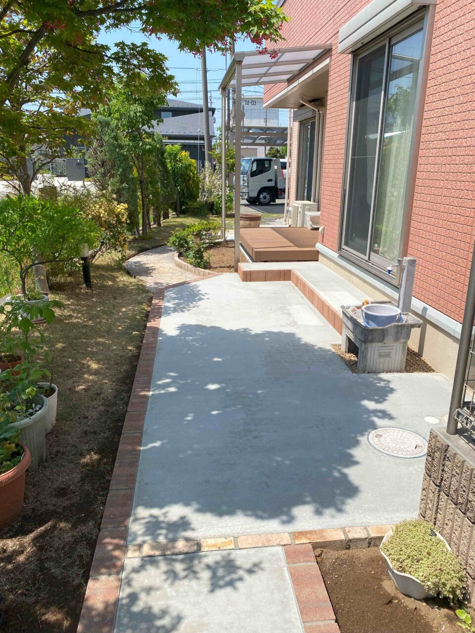 太田市わにわ
お庭のリフォーム工事とカーポート工事