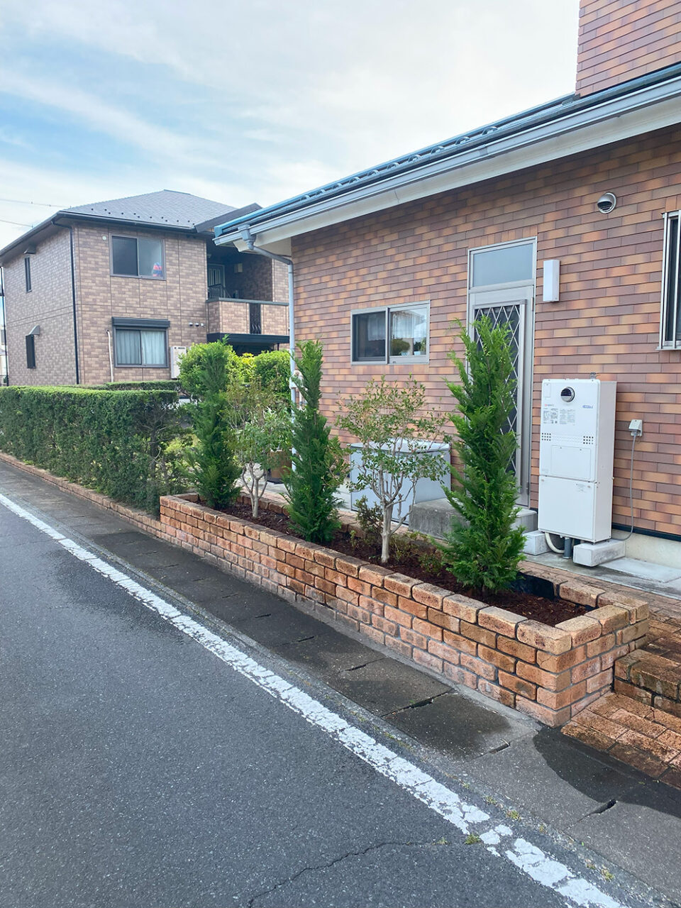 お庭のデザイン設計
高崎市花壇のリフォーム植栽工事